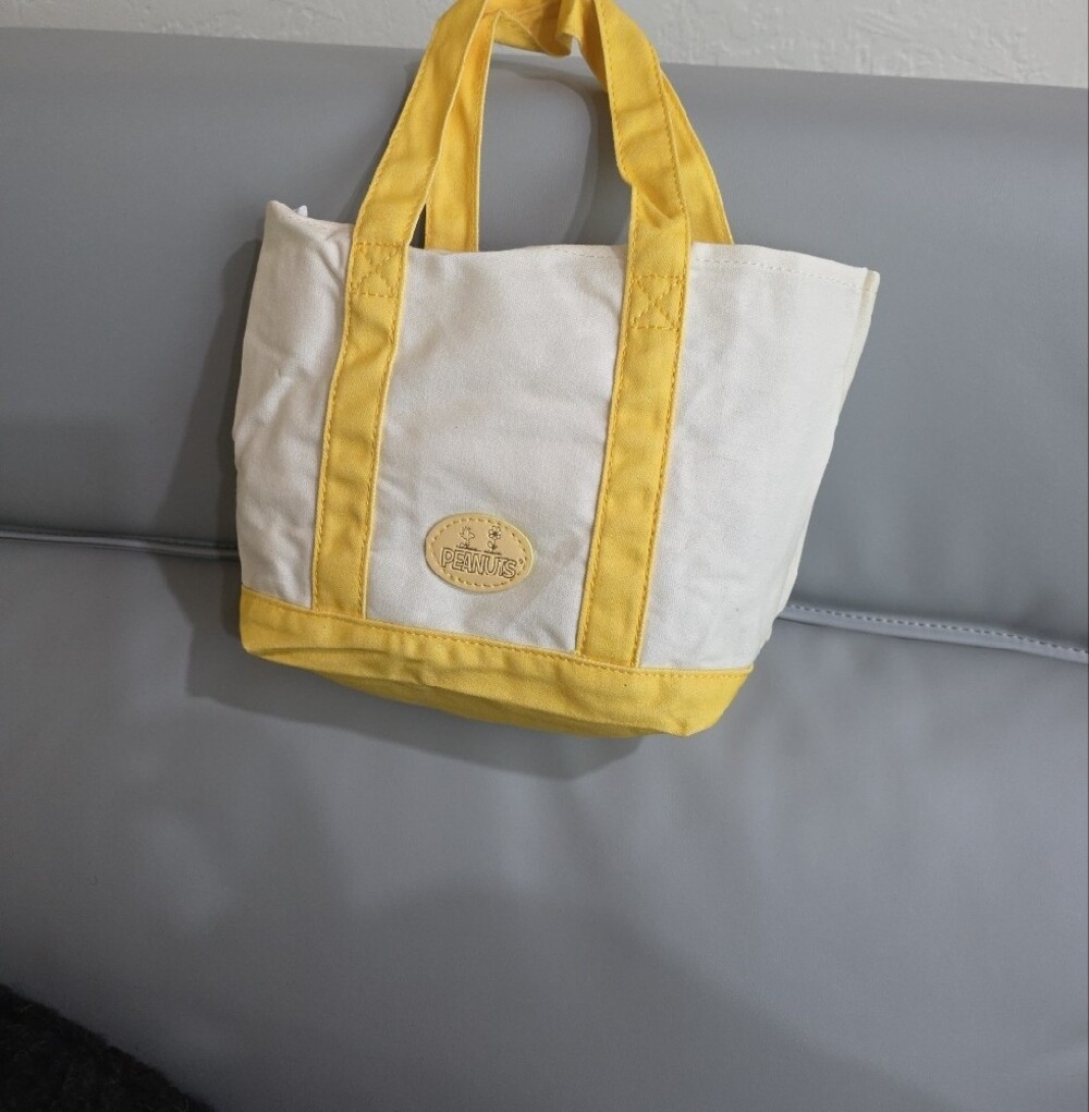 Peanuts Yellow & Cream Snoopy Canvas Mini Tote Bag NWT - Picture 4 of 5